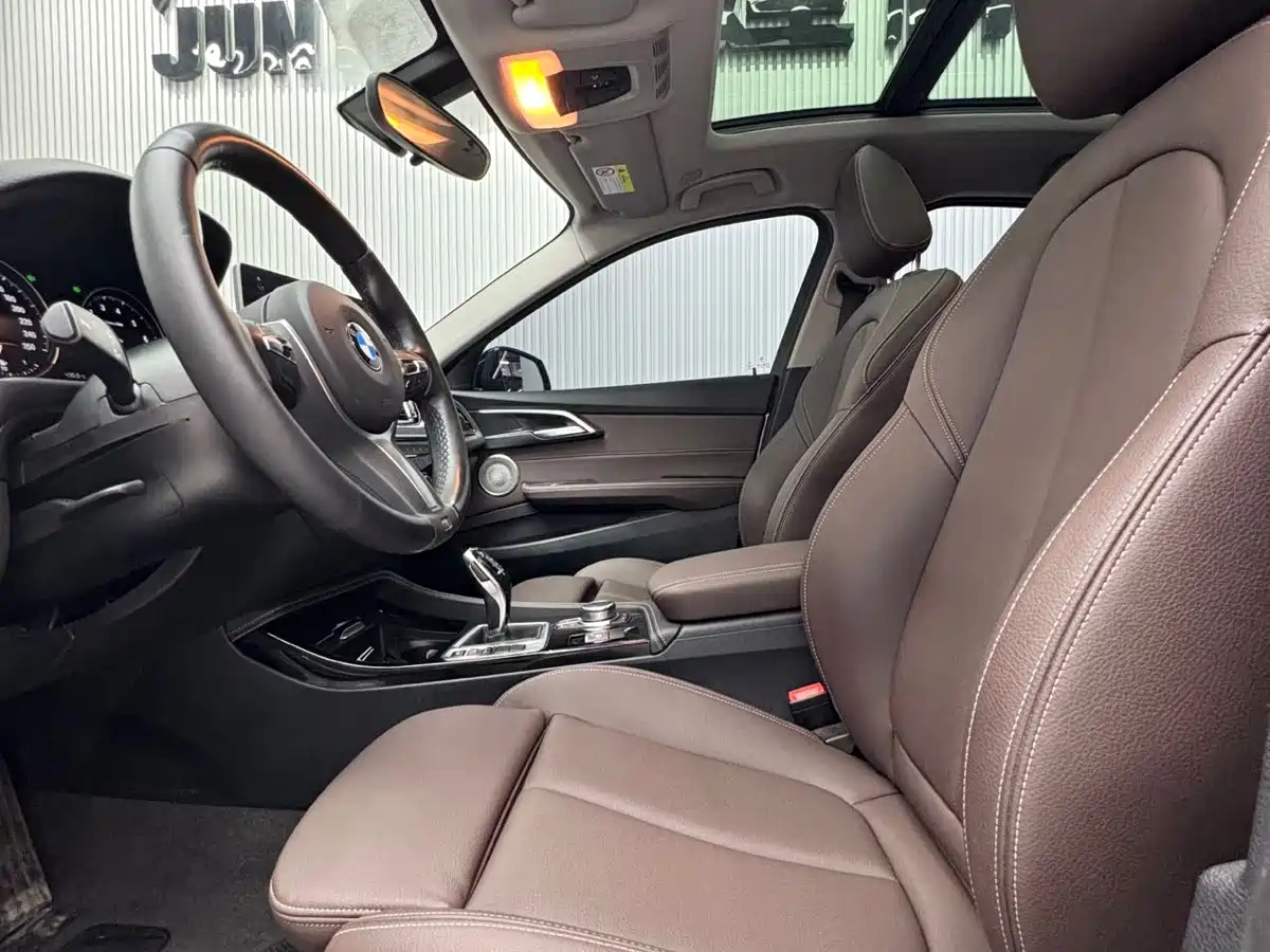 BMW 1 Series 2023 2023 120i M Sport Shadow Edition
