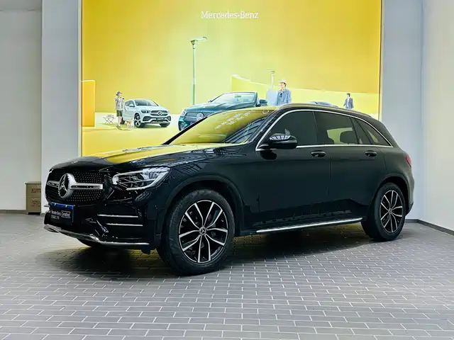 MERCEDES-BENZ GLC