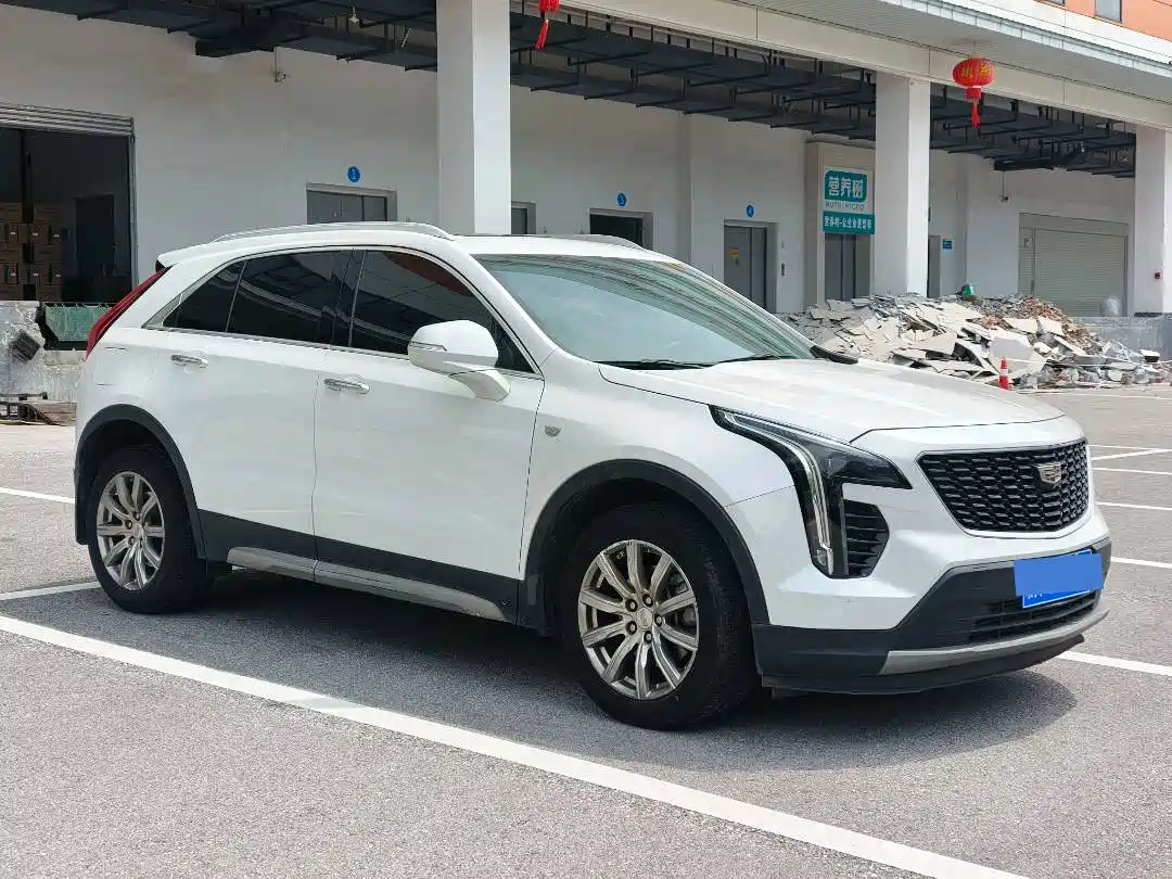 Cadillac XT4 2018 28T FWD Leading Edition фото 3