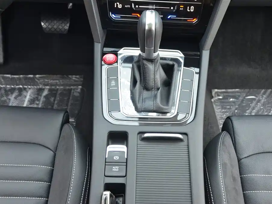 Volkswagen Magotan 2020 330TSI DSG Leading фото 9