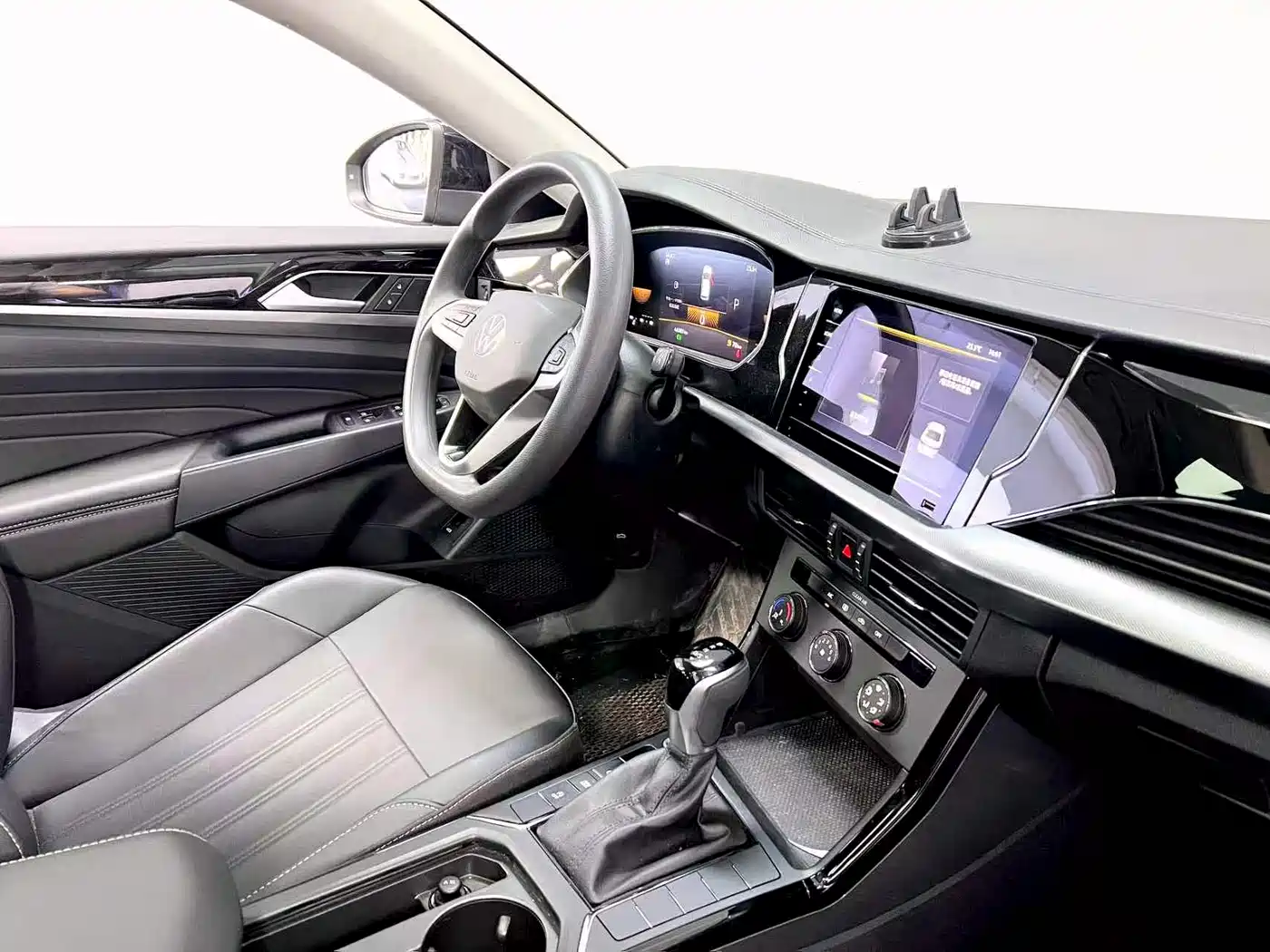 Volkswagen Passat 2024 280TSI Elite Edition фото 11
