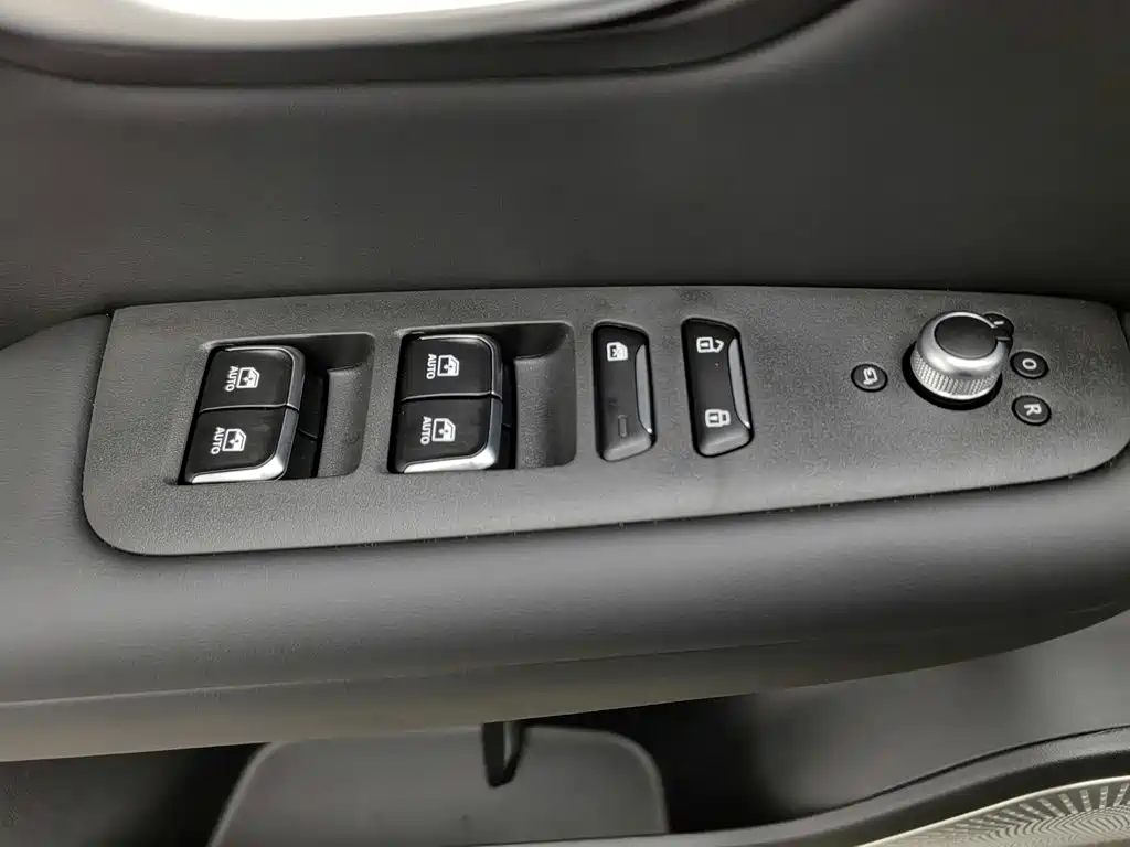 Landian E5 PLUS 2026 2026 Model 230km Ultra Long Range Ultra 5-Seater