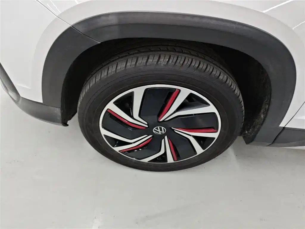 Volkswagen Tharu 2023 300TSI 2WD Full Moon Edition фото 23