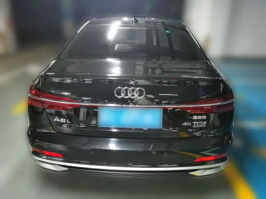 Photo 10 - Audi A6L