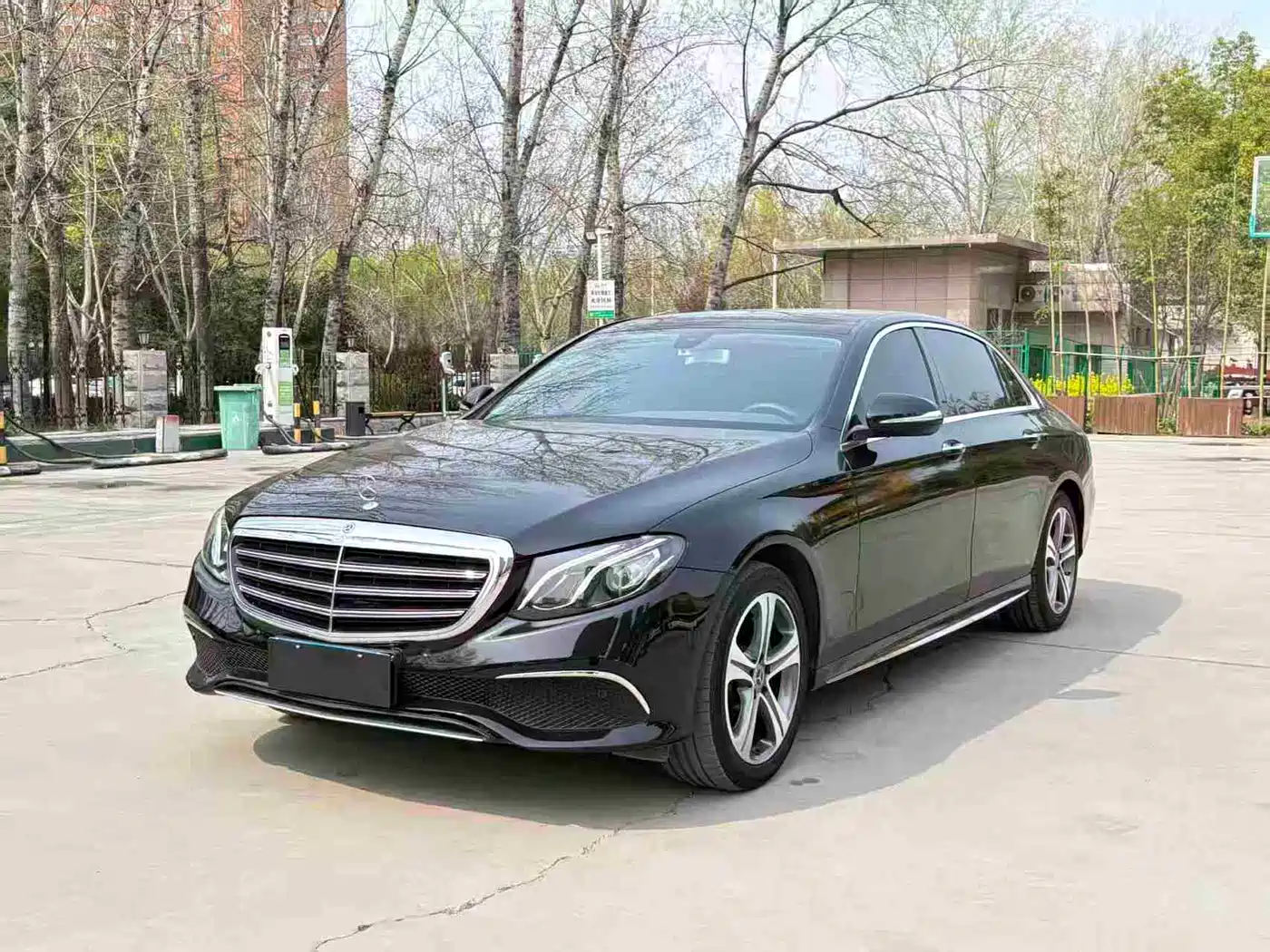 Mercedes-Benz E-Class 2019 E 260 L Sport
