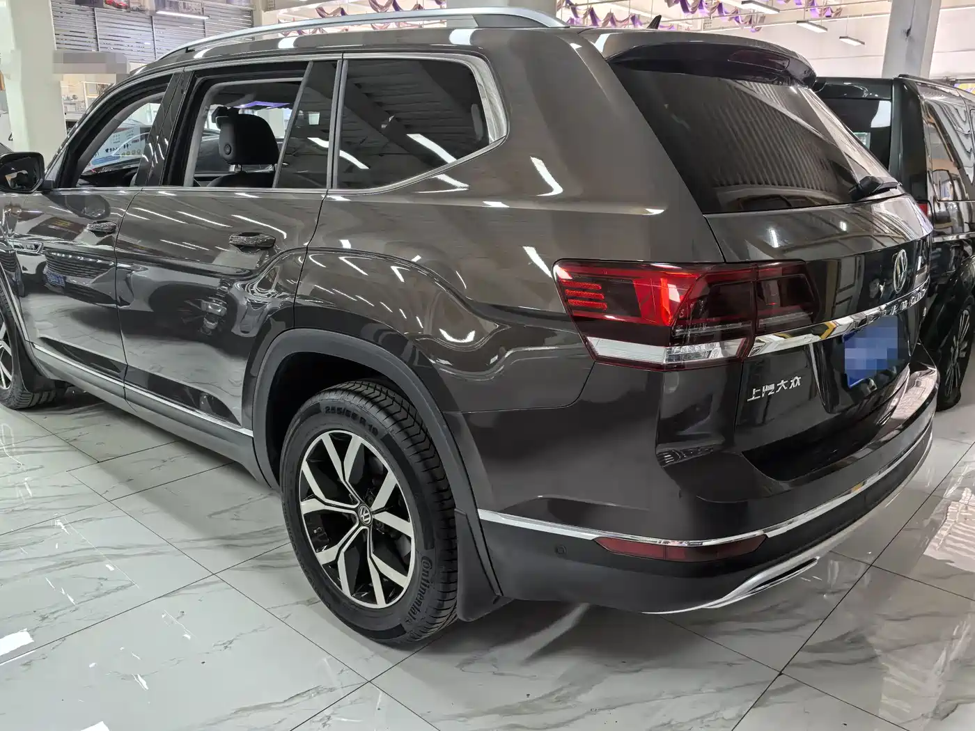 Volkswagen Teramont 2019 380TSI 4WD Luxury Edition China VI фото 4