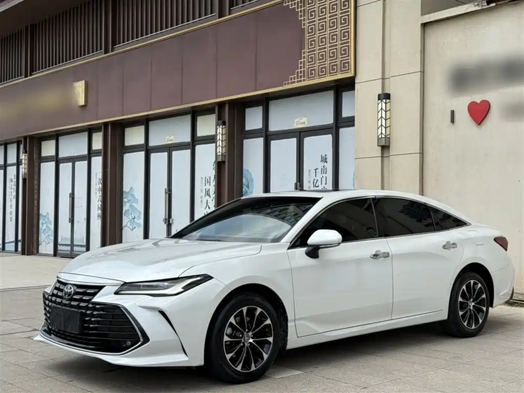 Toyota Avalon 2022 2.0L Luxury Edition фото 6