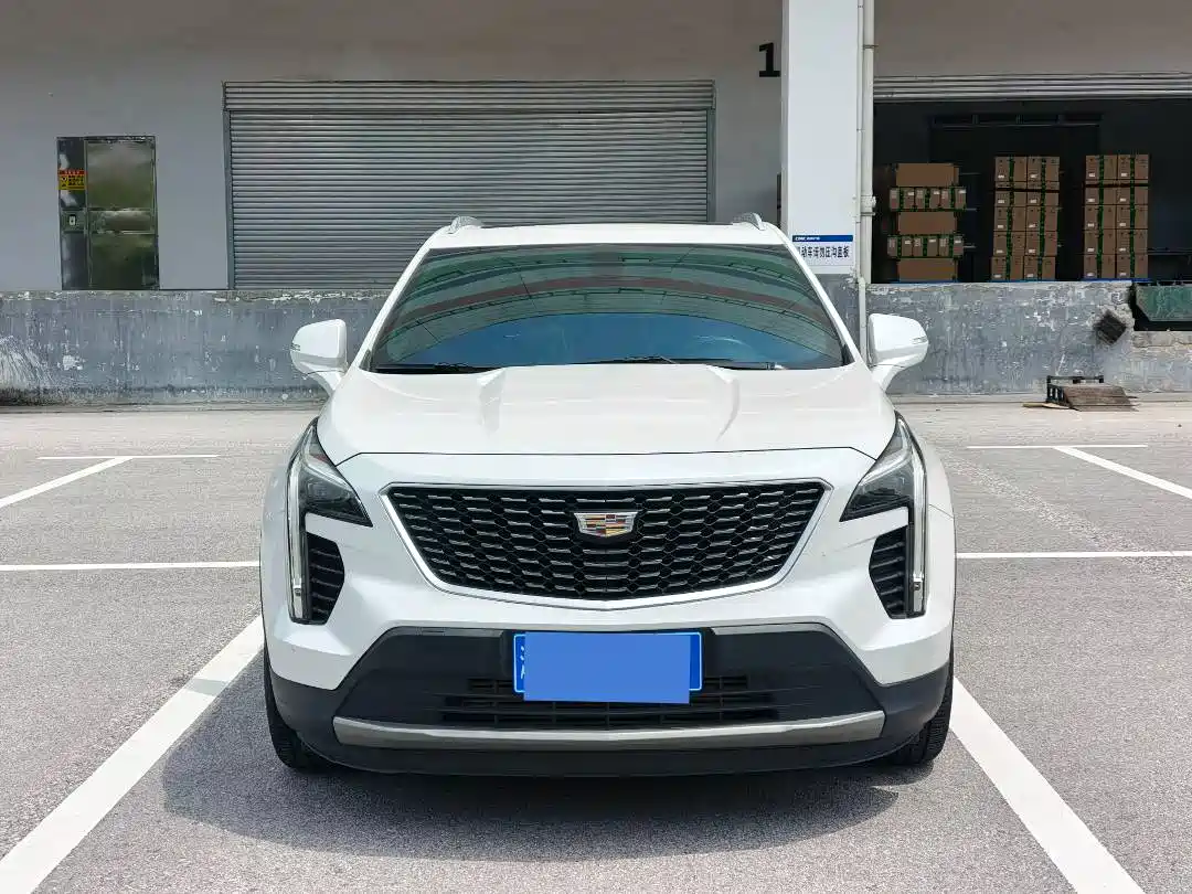 Cadillac XT4 2018 28T FWD Leading Edition фото 2