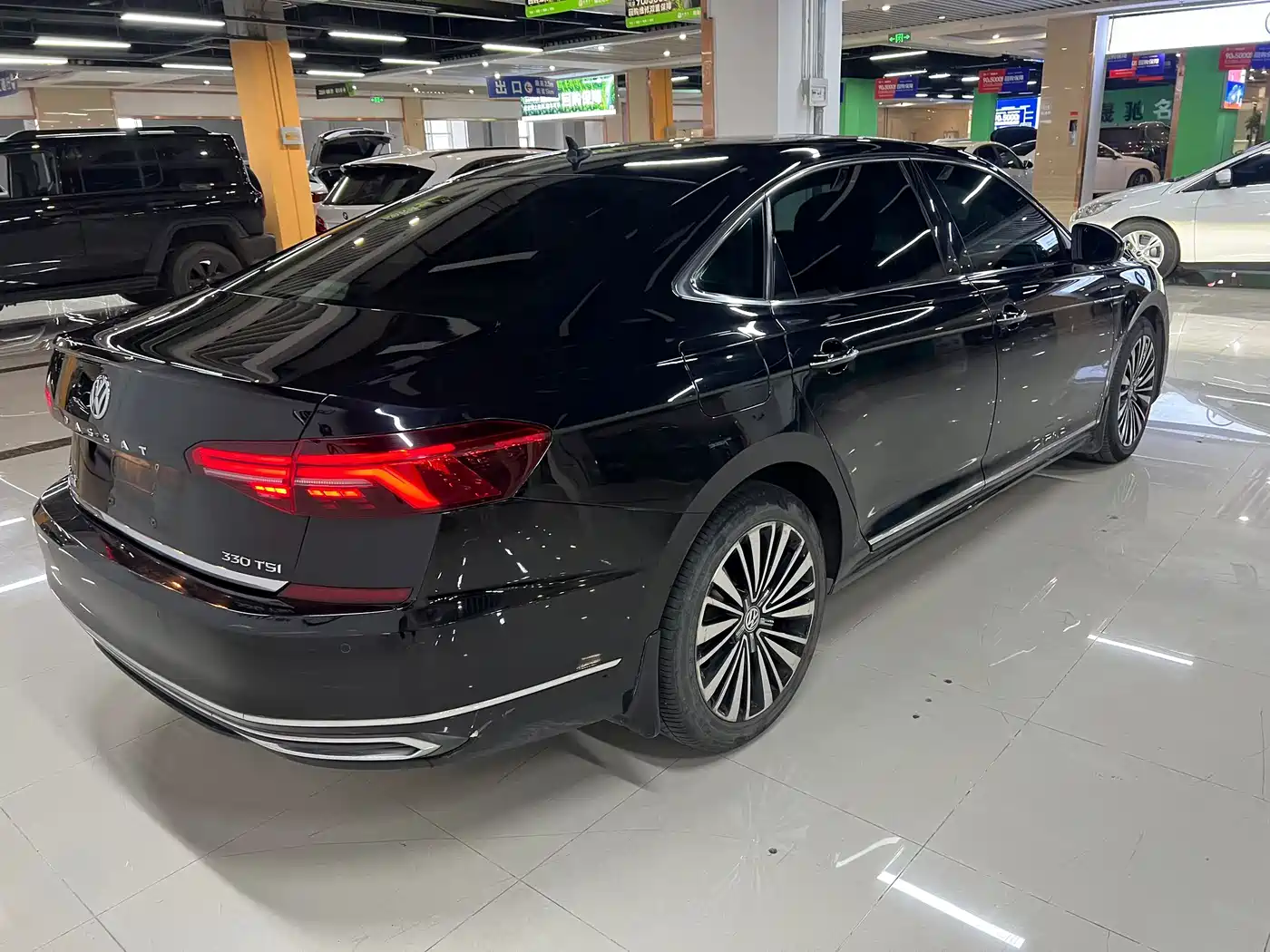 Volkswagen Passat 2019 330TSI Luxury Edition China VI фото 8