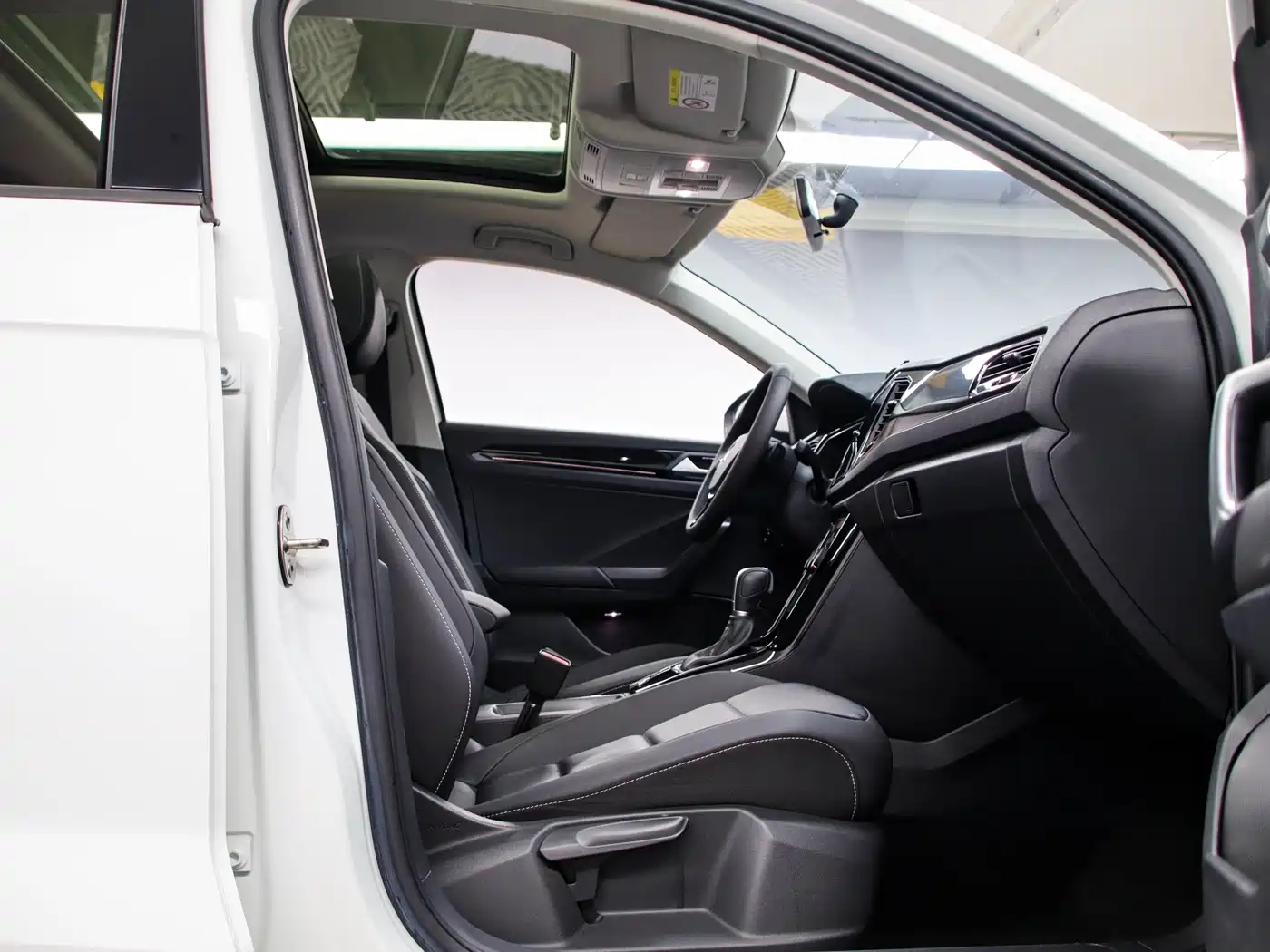 Volkswagen T-ROC 2022 280TSI DSG 2WD Elite PLUS фото 14