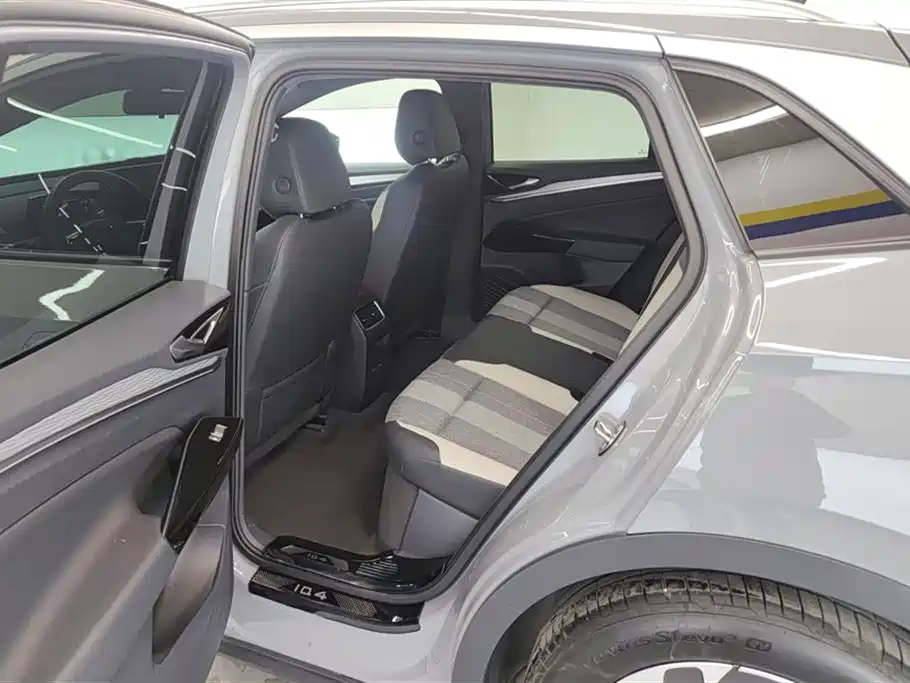 VOLKSWAGEN ID.4 CROZZ