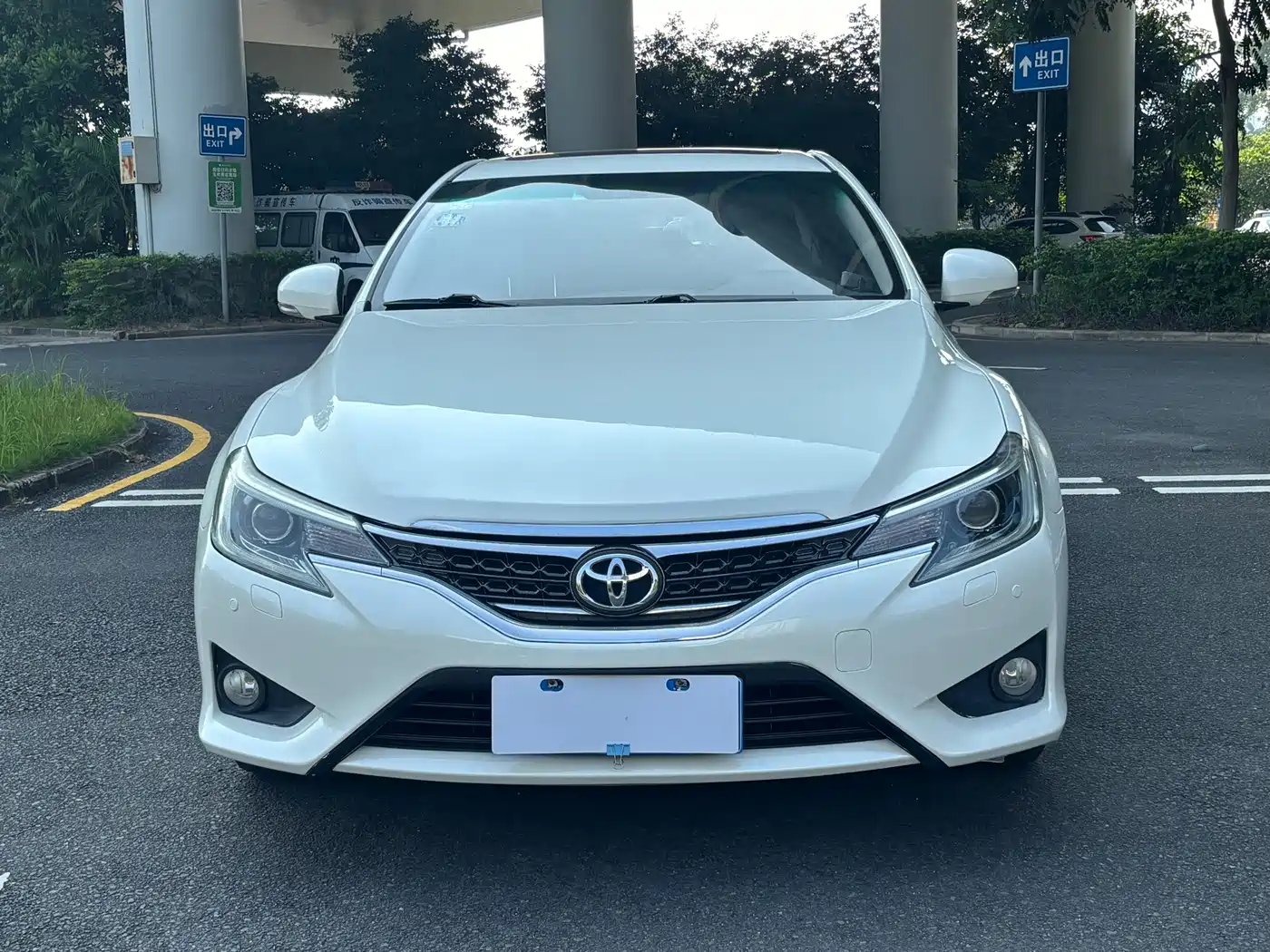2017 Toyota Reiz