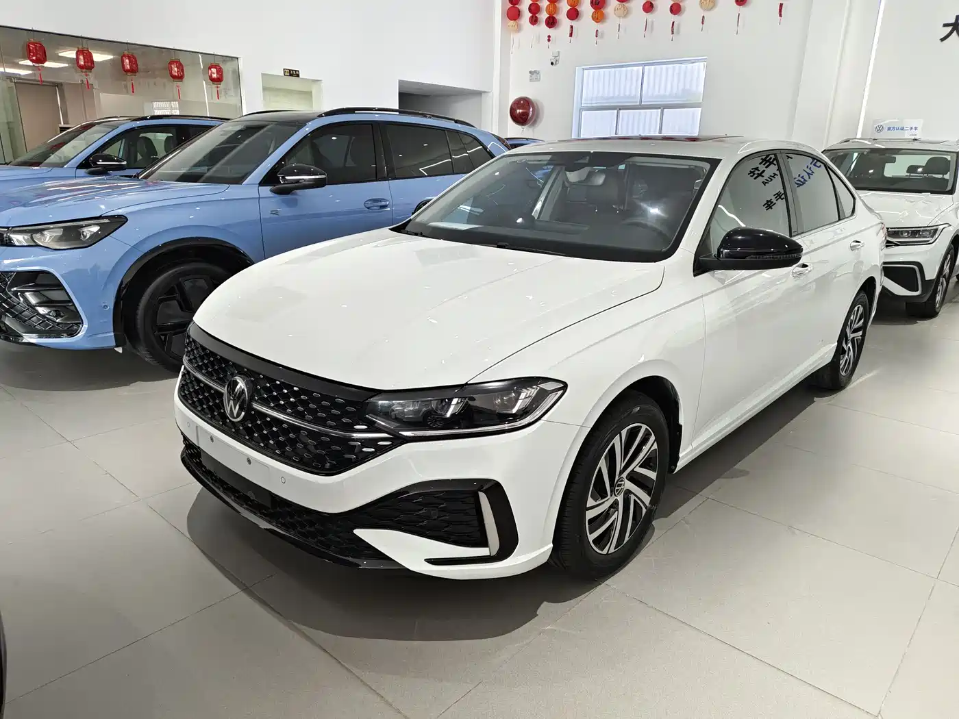 Volkswagen Lavida 2024 Model 300TSI DSG Starlight Leading Edition