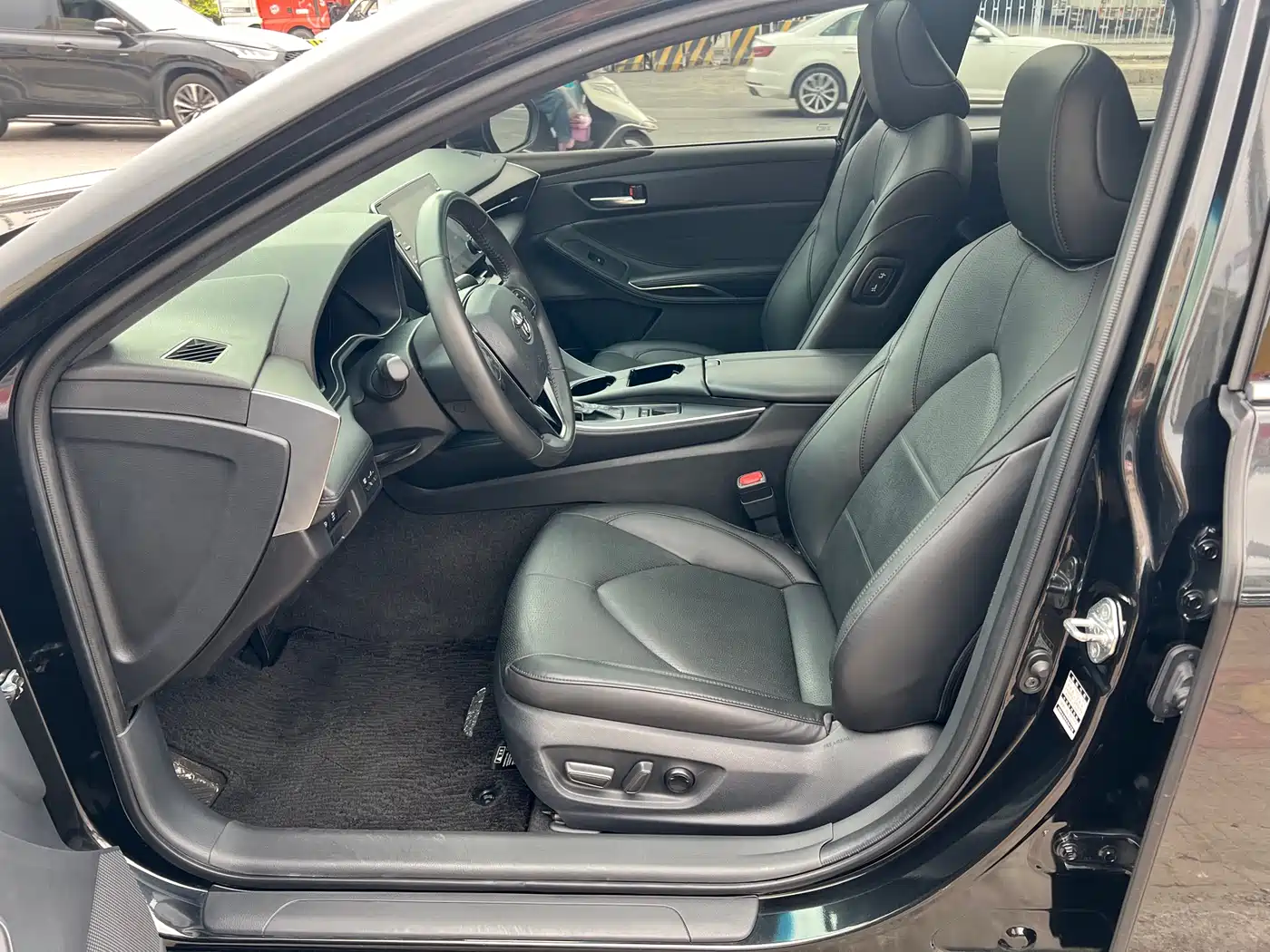 Toyota Avalon 2019 2.0L Luxury Edition (China VI) фото 9