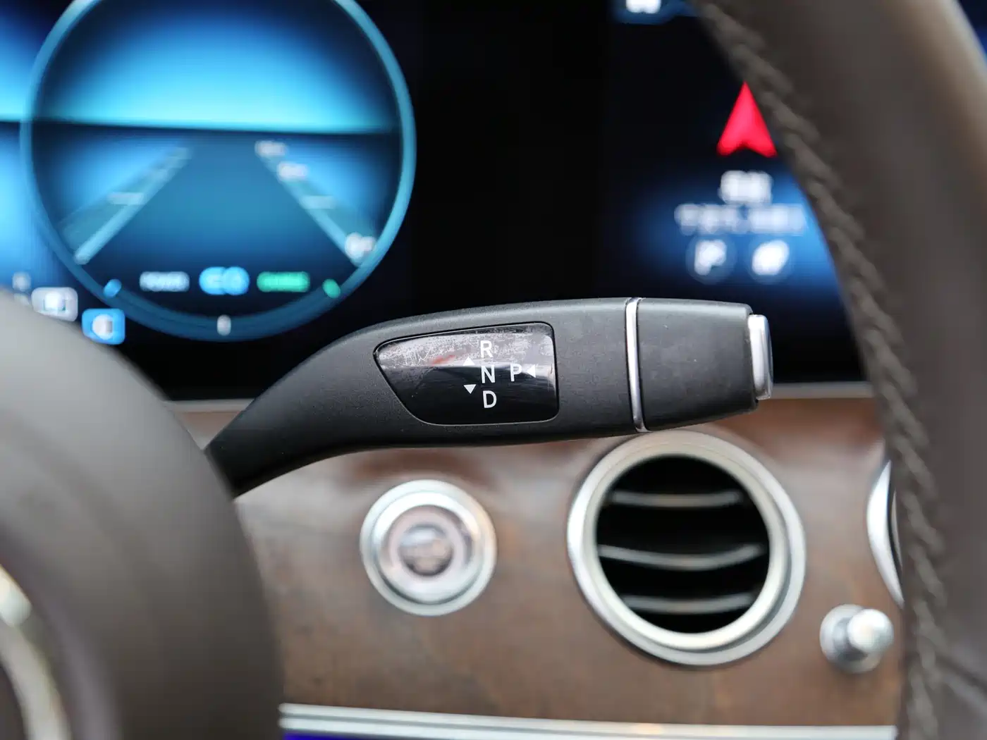 Mercedes-Benz E-Class 2021 E 260 L фото 8