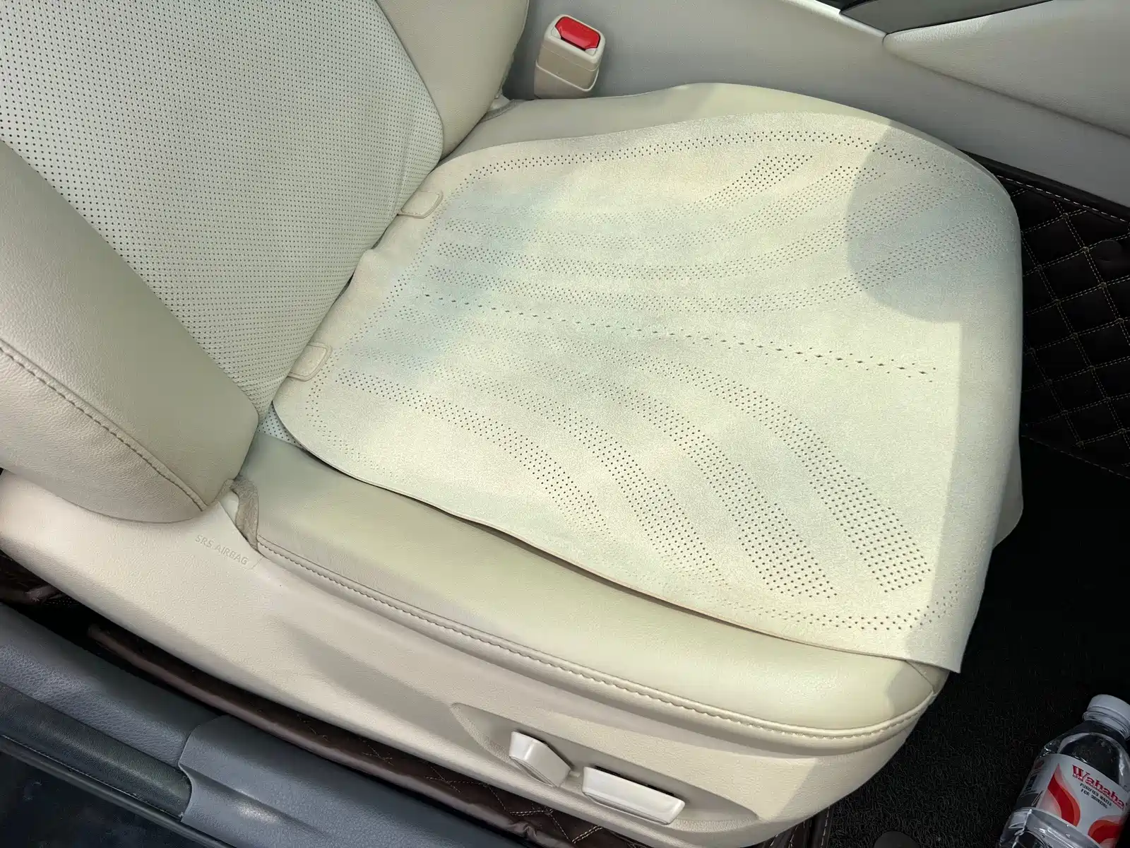 Фото 15 - Toyota Camry