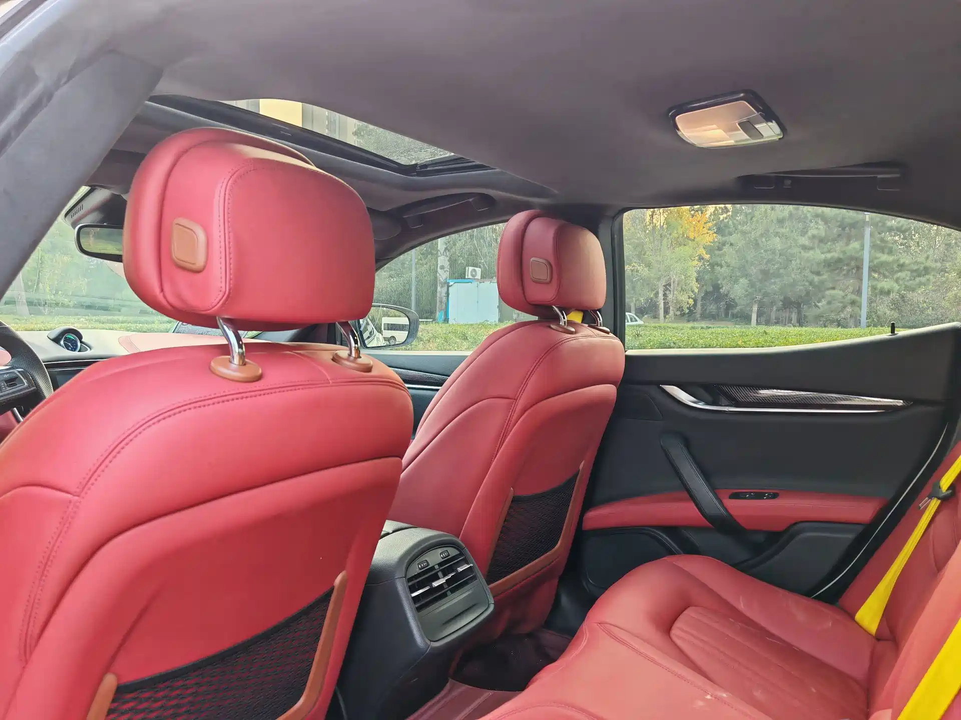 Photo 8 - Maserati Ghibli