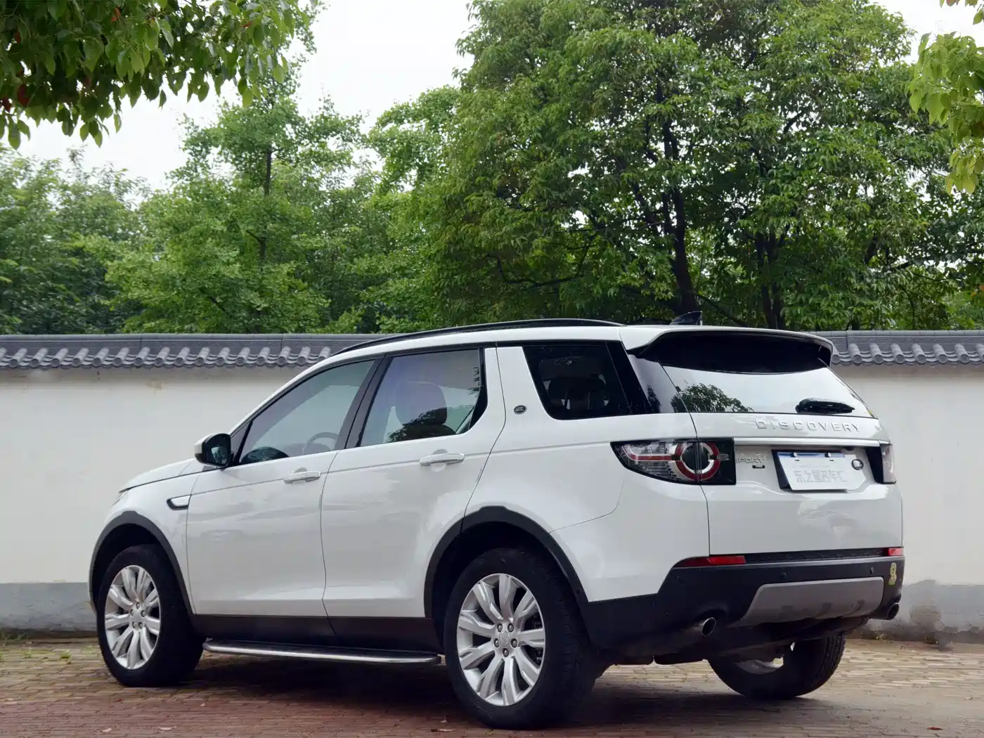 Land Rover Discovery Sport 2018 240PS HSE LUXURY Edition фото 5