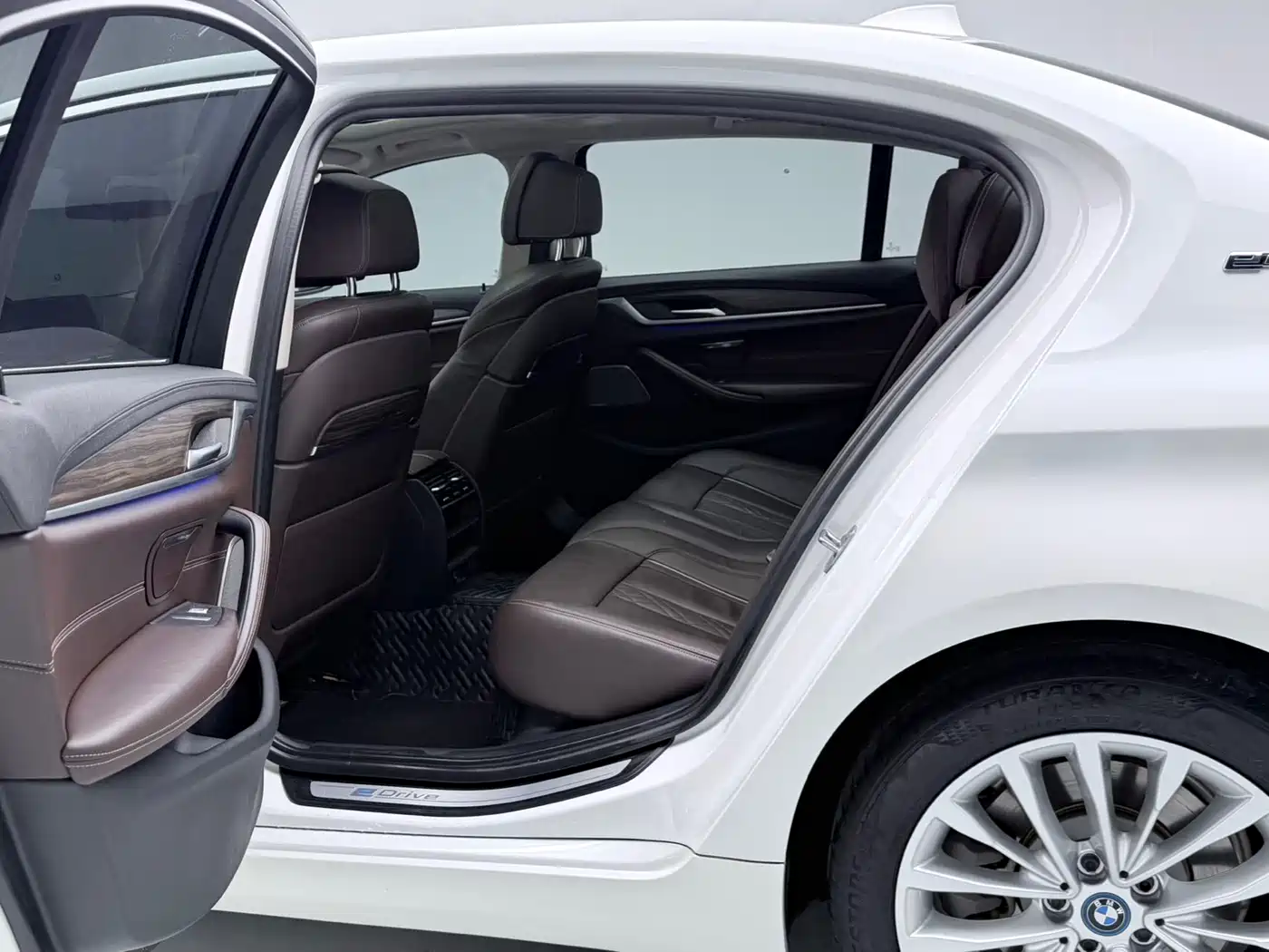 BMW 5 SERIES NEW ENERGY