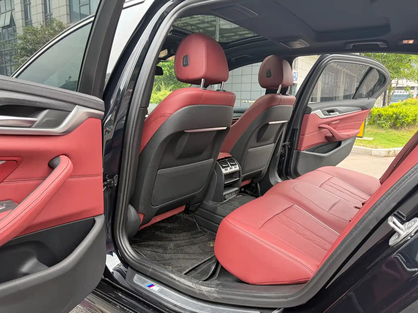 BMW 5 Series 2022 530Li Leading M Sport Package фото 15