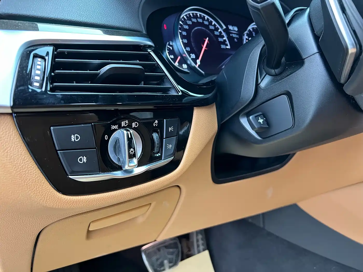 BMW 5 Series 2018 Facelift 530Li Leading M Sport Package фото 4