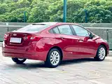 Photo 4 - Chevrolet Cruze