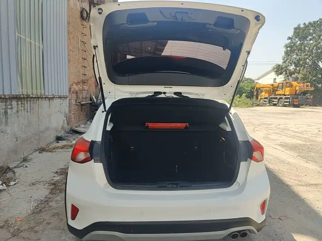 Ford Focus Active 2019 2020 EcoBoost 180 Auto Trendy Edition