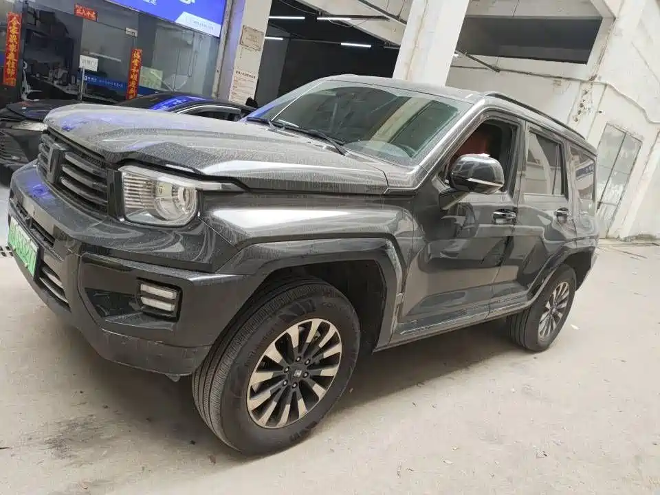 TANK TANK 700 NEW ENERGY