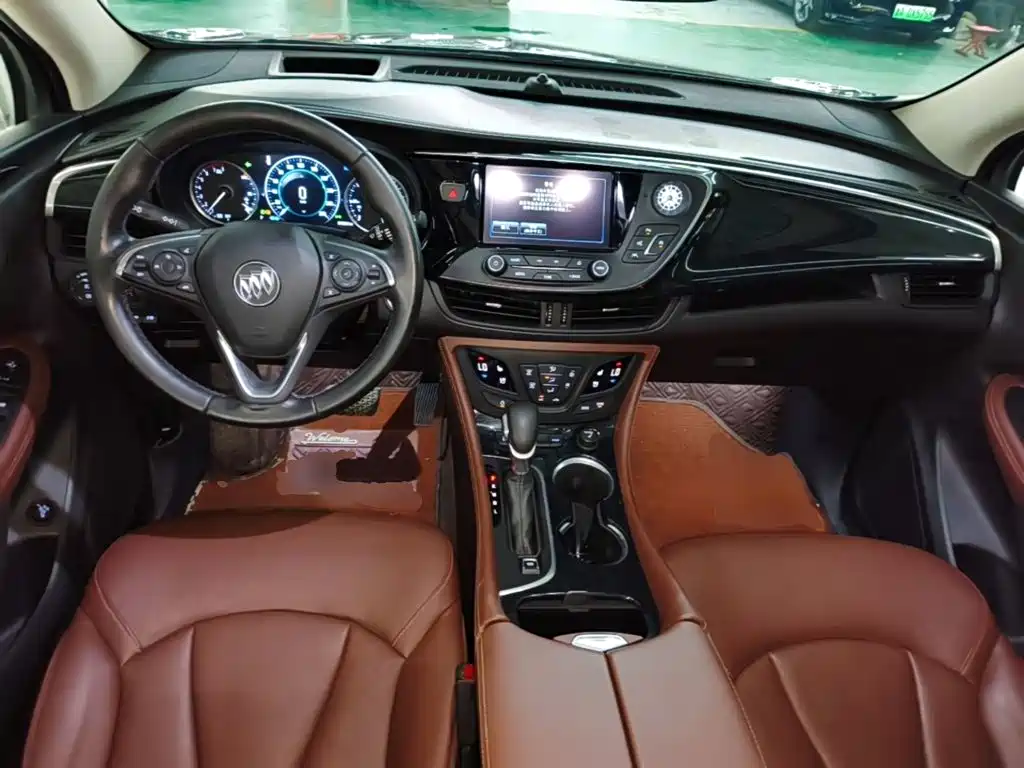 Фото 10 - Buick Envision Plus