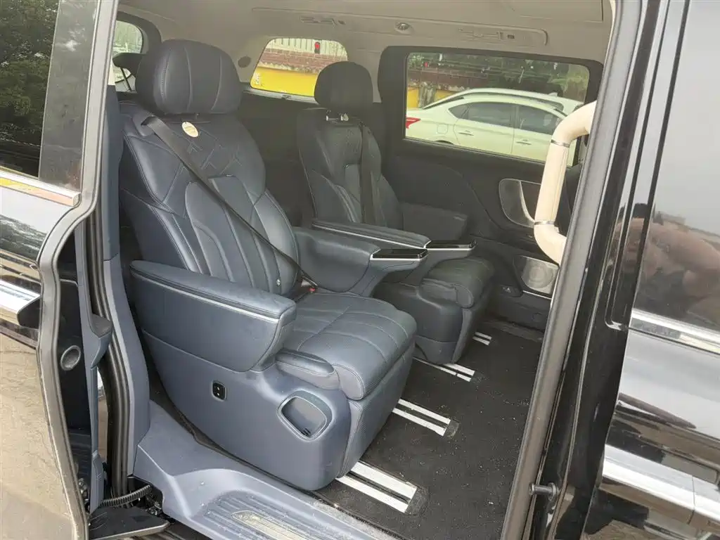 Voyah Auto Voyah Dreamer 2026 PHEV Qiankun Pro фото 4