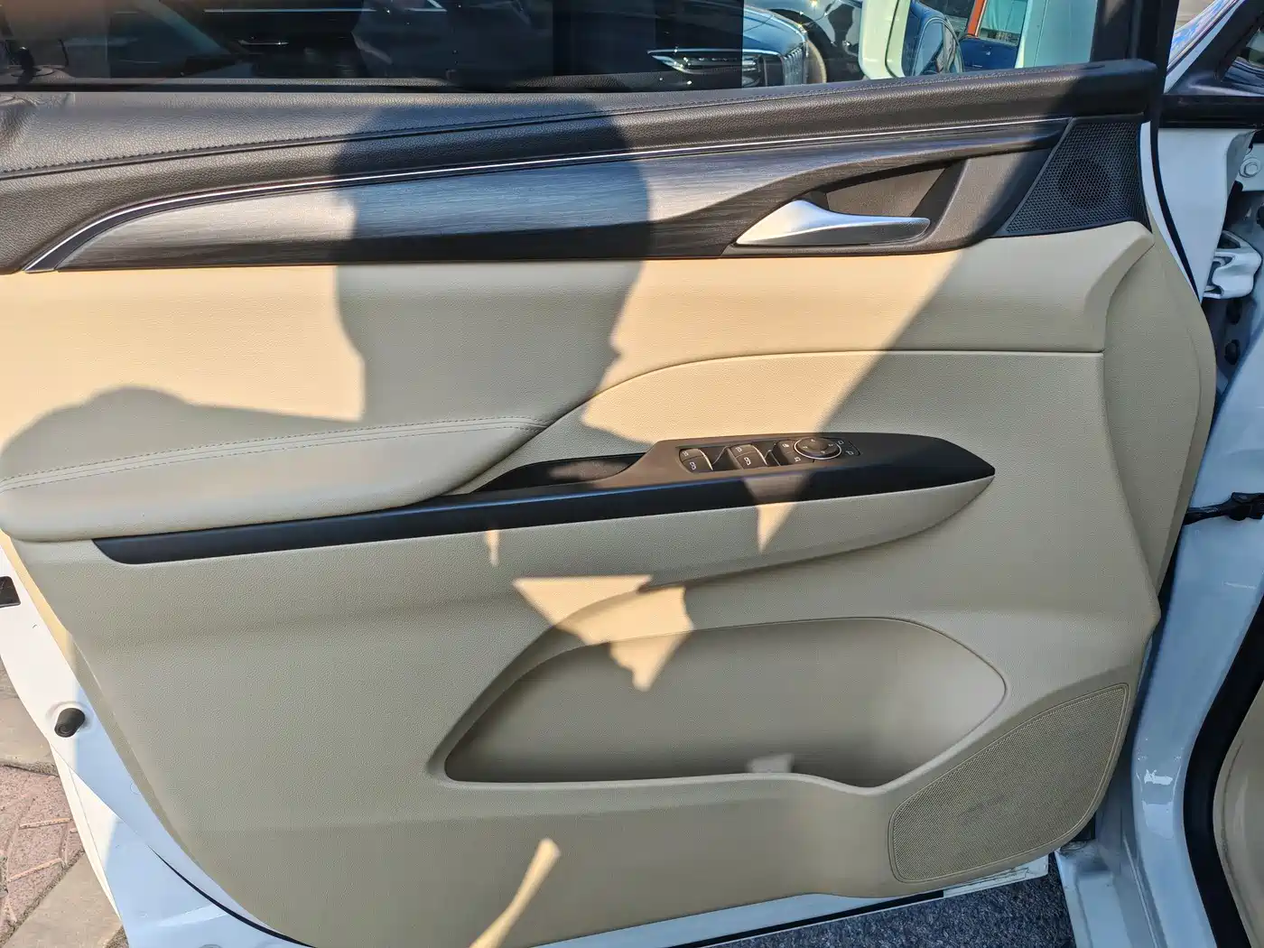 Buick GL8 2023 ES Landmaster Exclusive фото 4