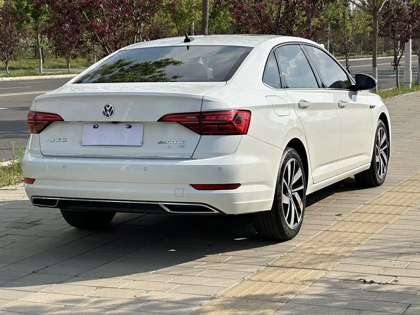 Volkswagen Sagitar 2022 280TSI DSG Excellence Edition фото 7