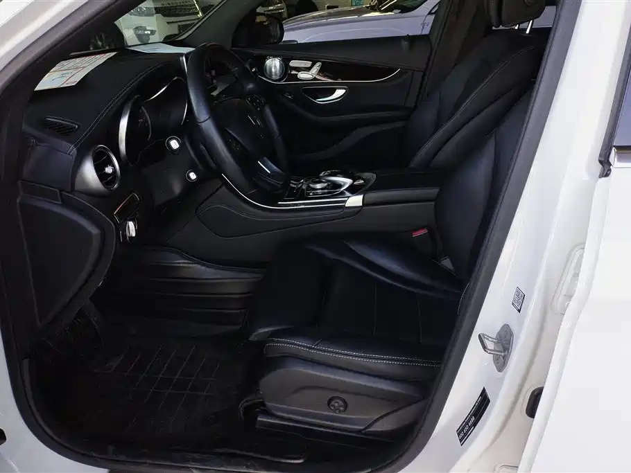 Mercedes-Benz GLC 2018 GLC 260 4MATIC Dynamic фото 9