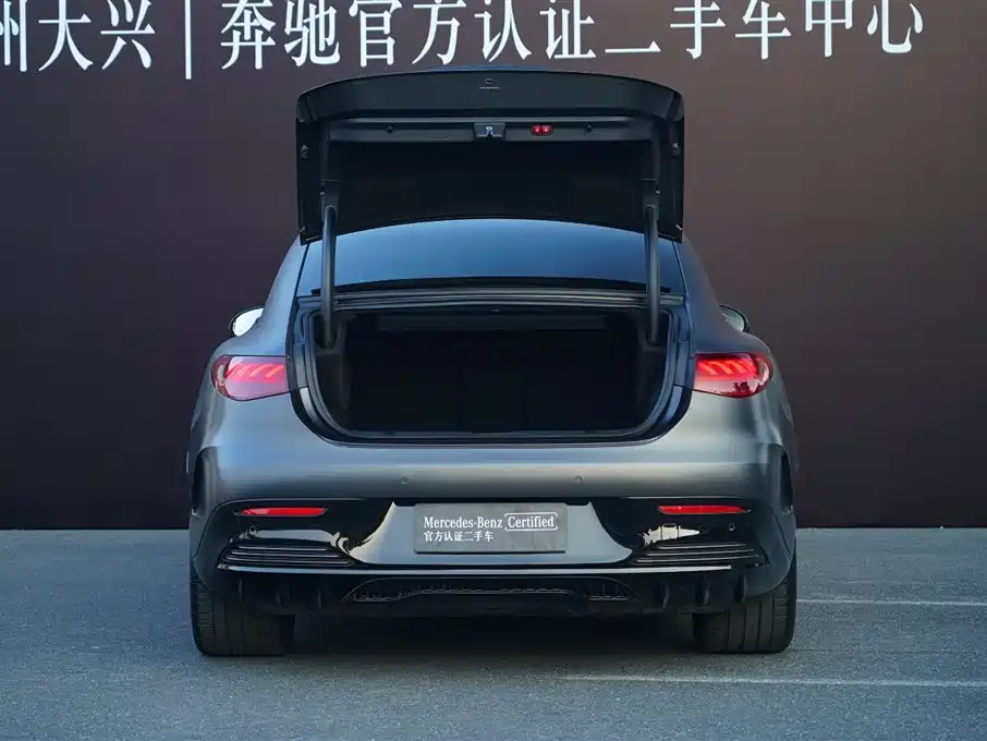 MERCEDES-BENZ EQE AMG