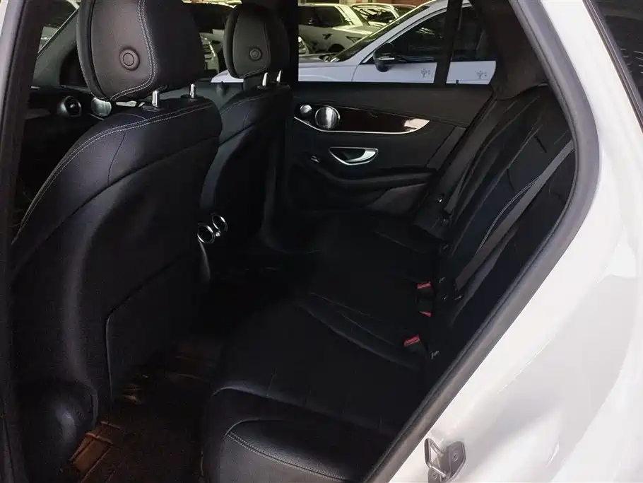 Mercedes-Benz GLC 2018 GLC 260 4MATIC Dynamic фото 11