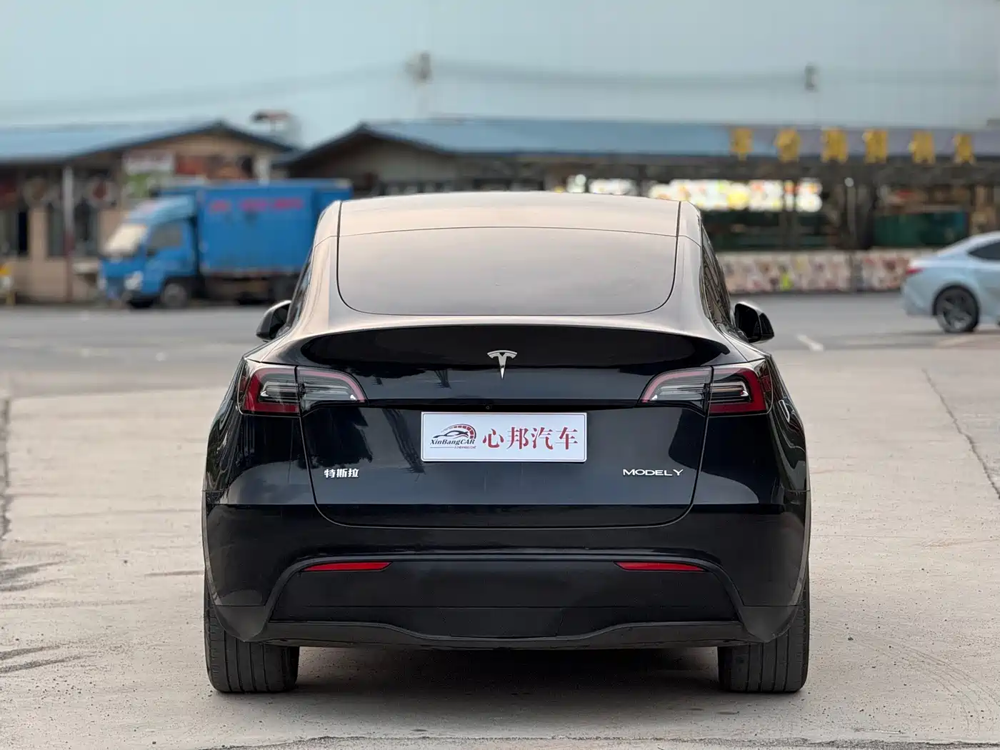 Фото 18 - Tesla Model Y