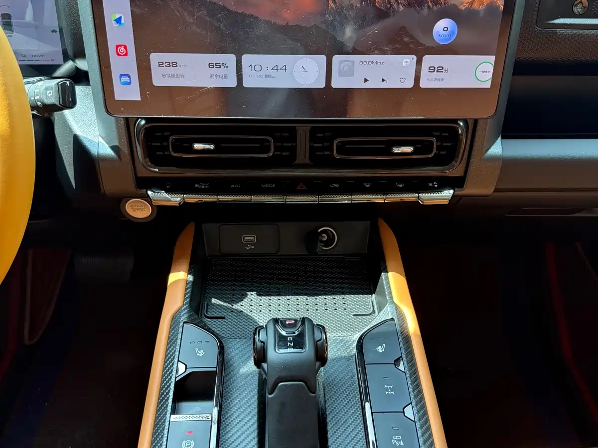 Haval Meng Long NEV 2024 Hi4 145 Cross-country Edition фото 14
