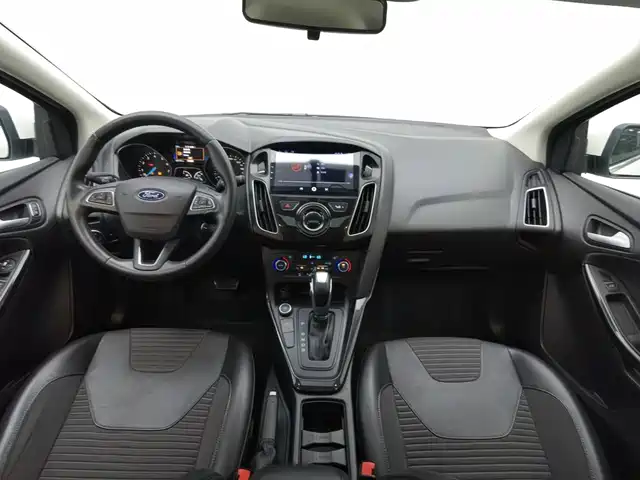 Ford Focus 2017 Hatchback EcoBoost 180 Auto Elite — фото 5