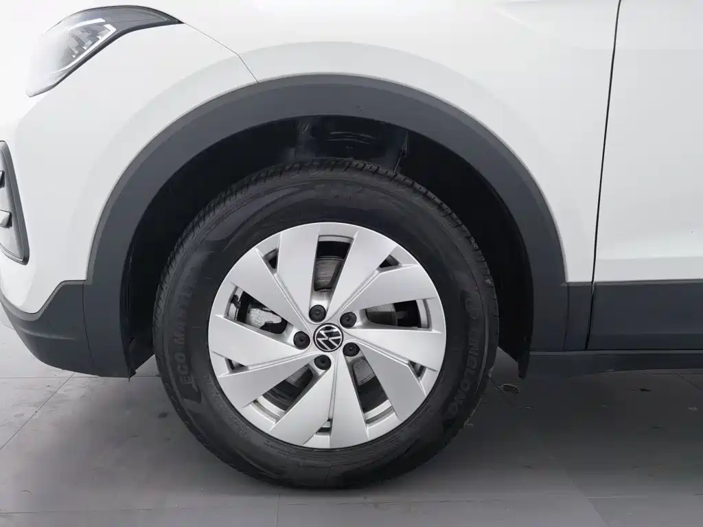 Volkswagen Tharu 2026 2026 New Sharp 1.5L Advance Edition
