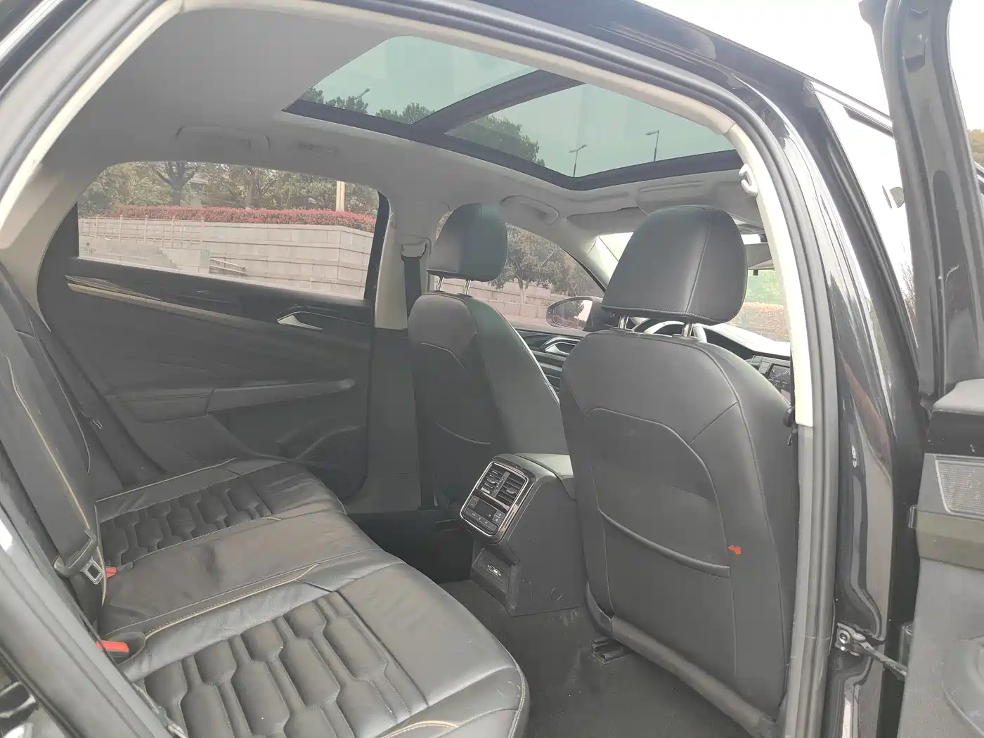 Volkswagen Passat 2019 330TSI Elite Version China VI фото 8