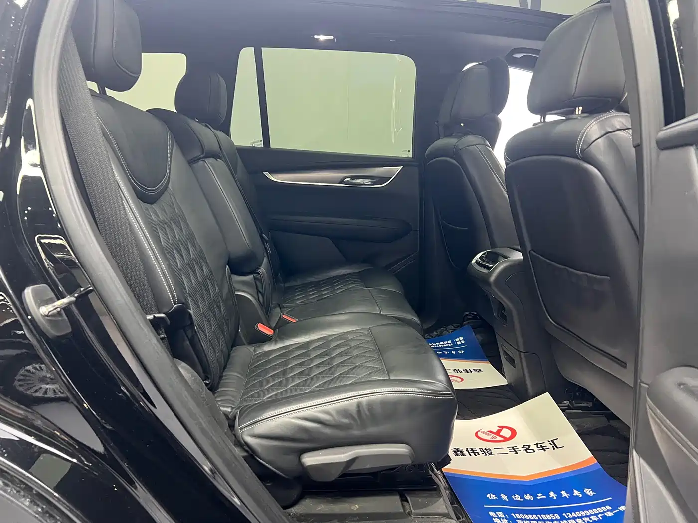 CADILLAC XT6