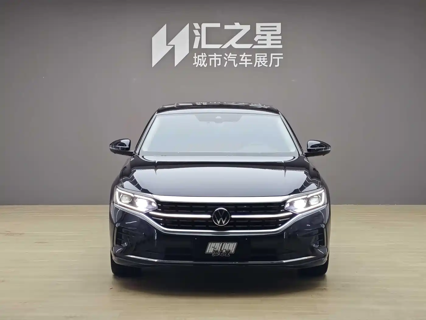 Volkswagen Passat 2023 Facelift 330TSI Luxury Edition фото 4