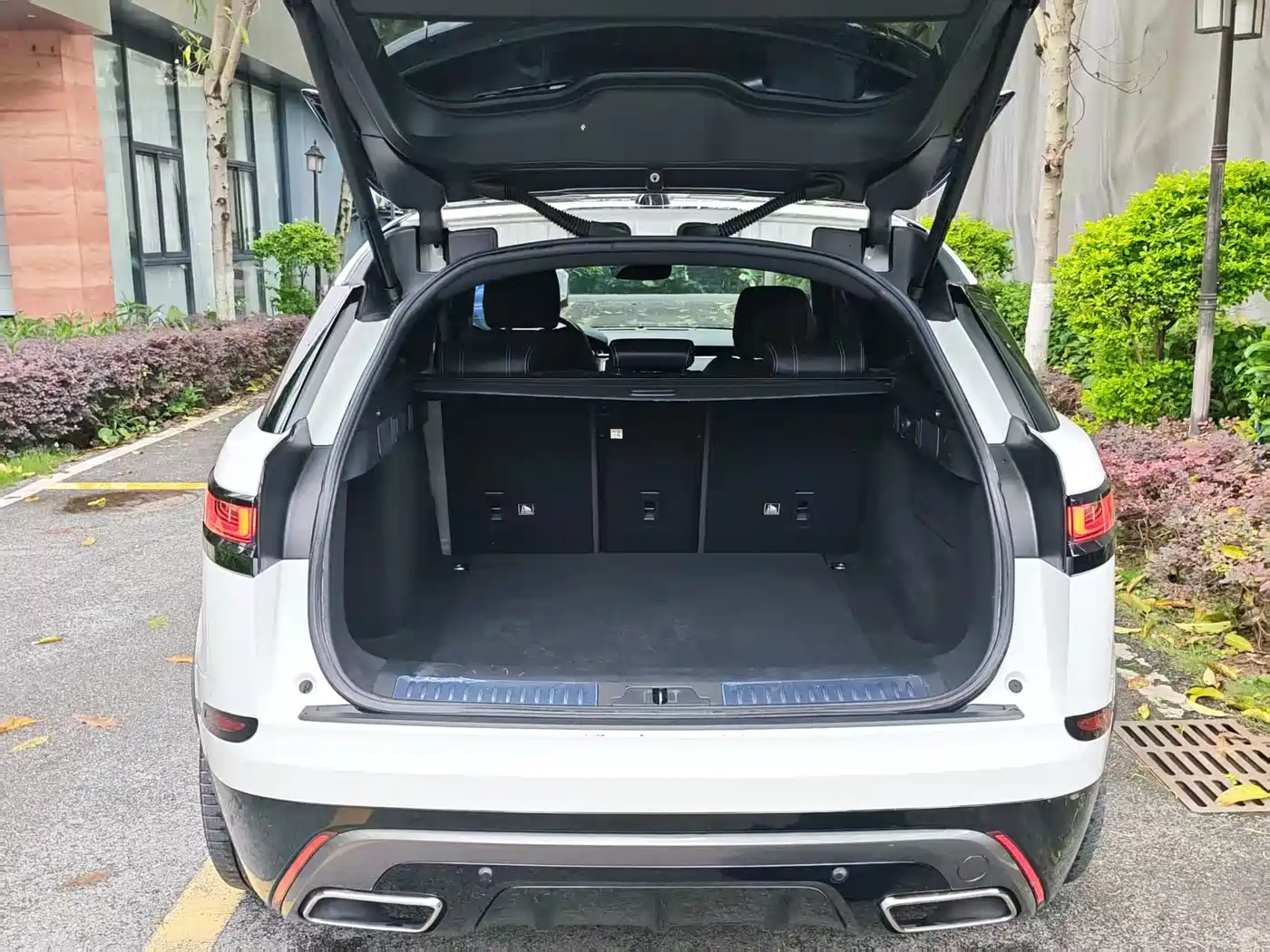 Land Rover Range Rover Velar 2017 P380 R-DYNAMIC SE фото 8