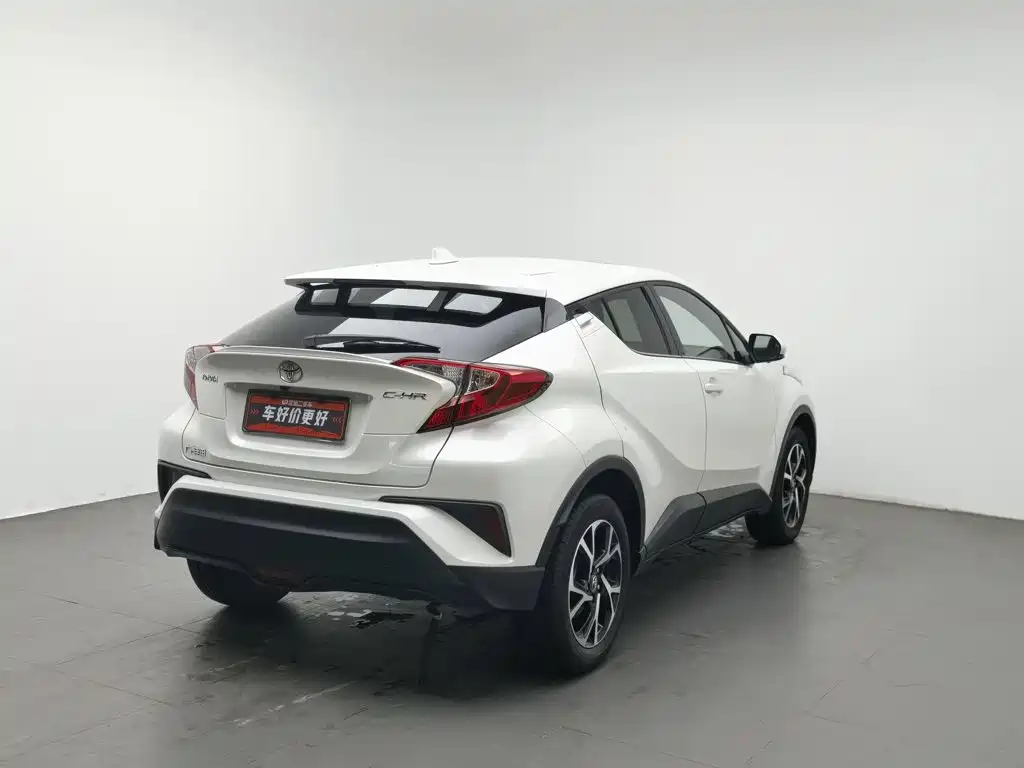 Toyota C-HR 2019 2018 2.0L Leading Sunroof Edition V