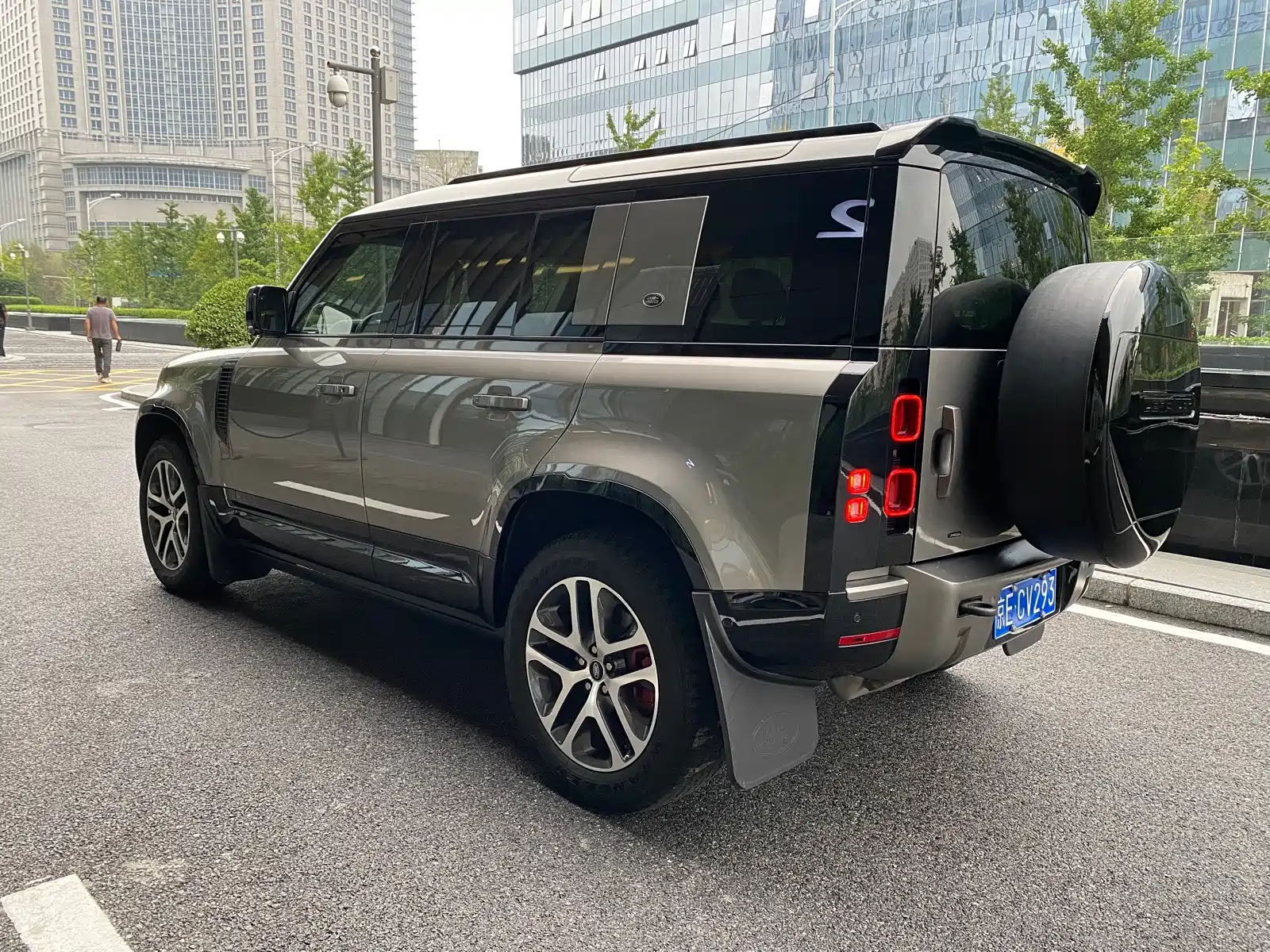 صورة 4 - Land Rover Defender