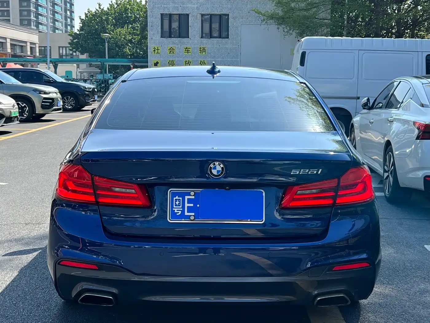 BMW 5 Series (Import) 2018 525i M Sport Package фото 7