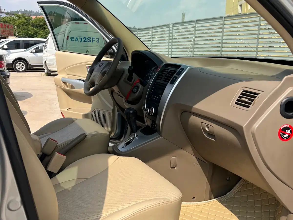 Hyundai Tucson 2009 2.0L Automatic 2WD Sunroof фото 4