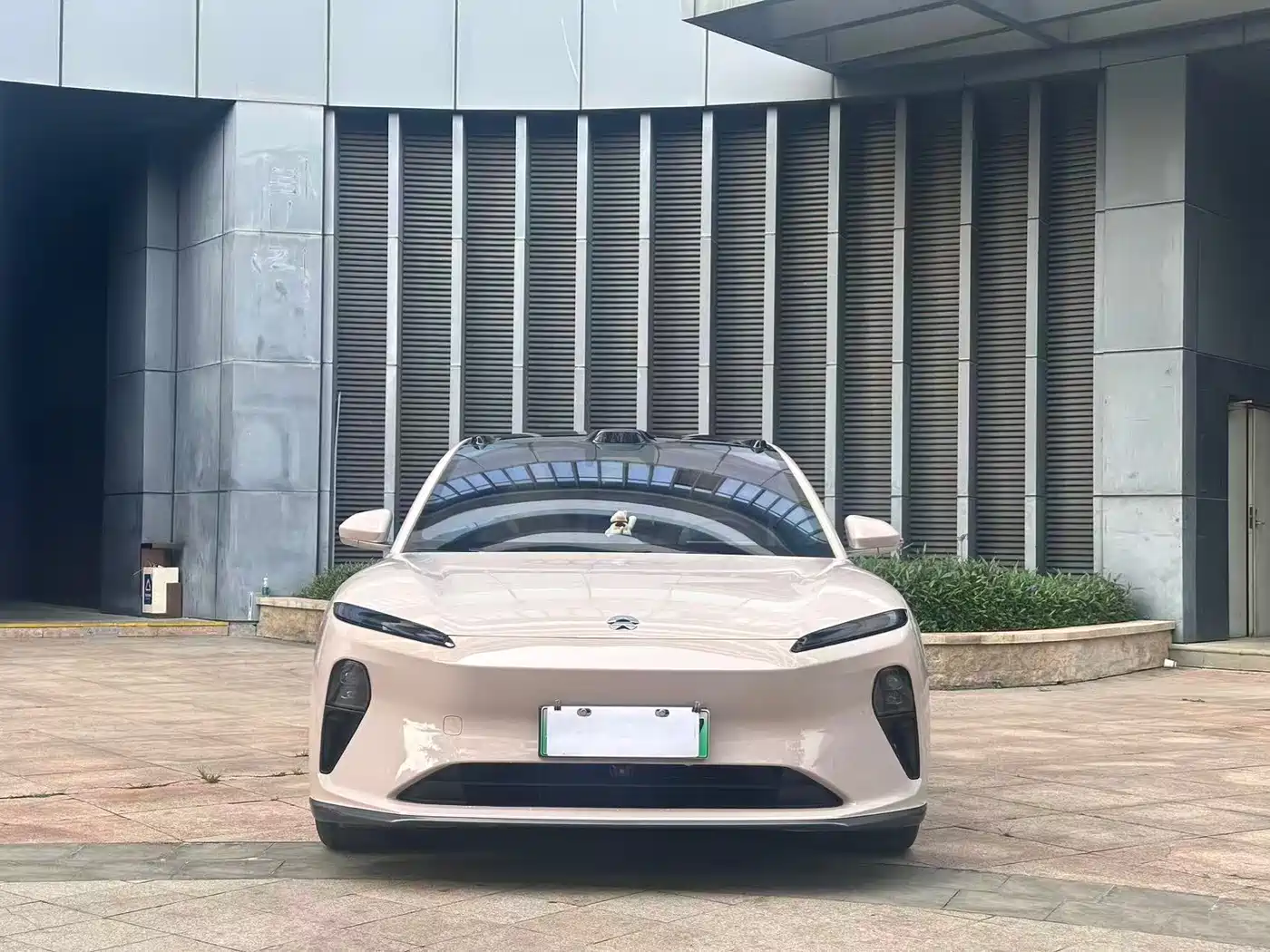NIO NIO ET5