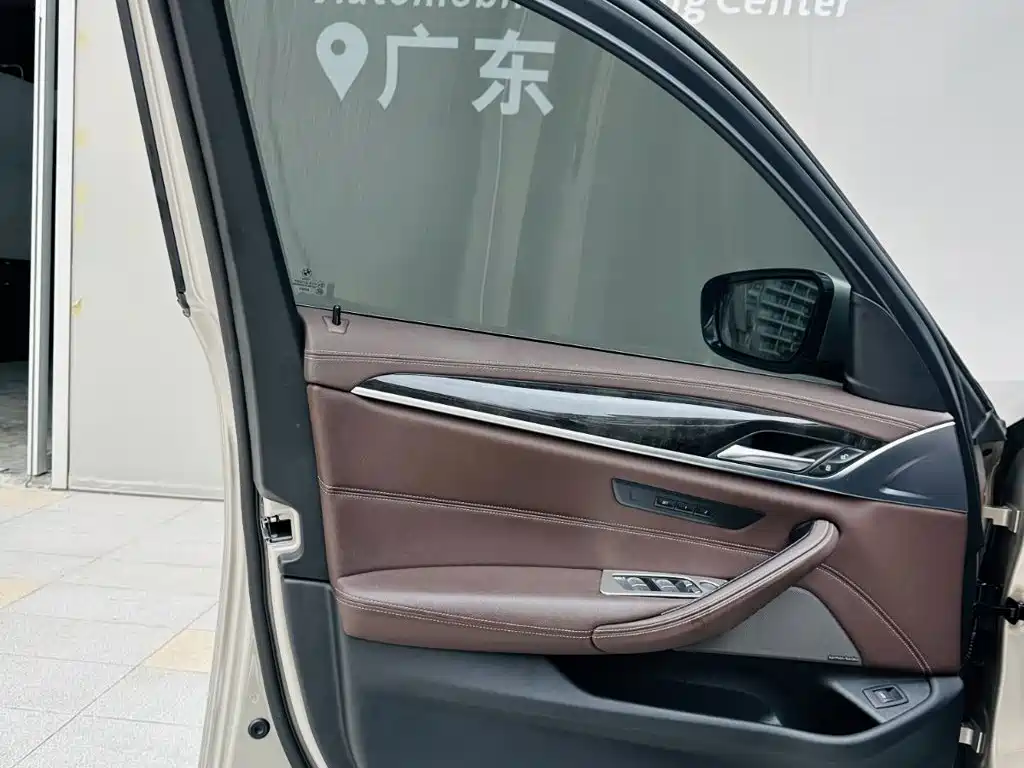 BMW 5 Series, миниатюра 20