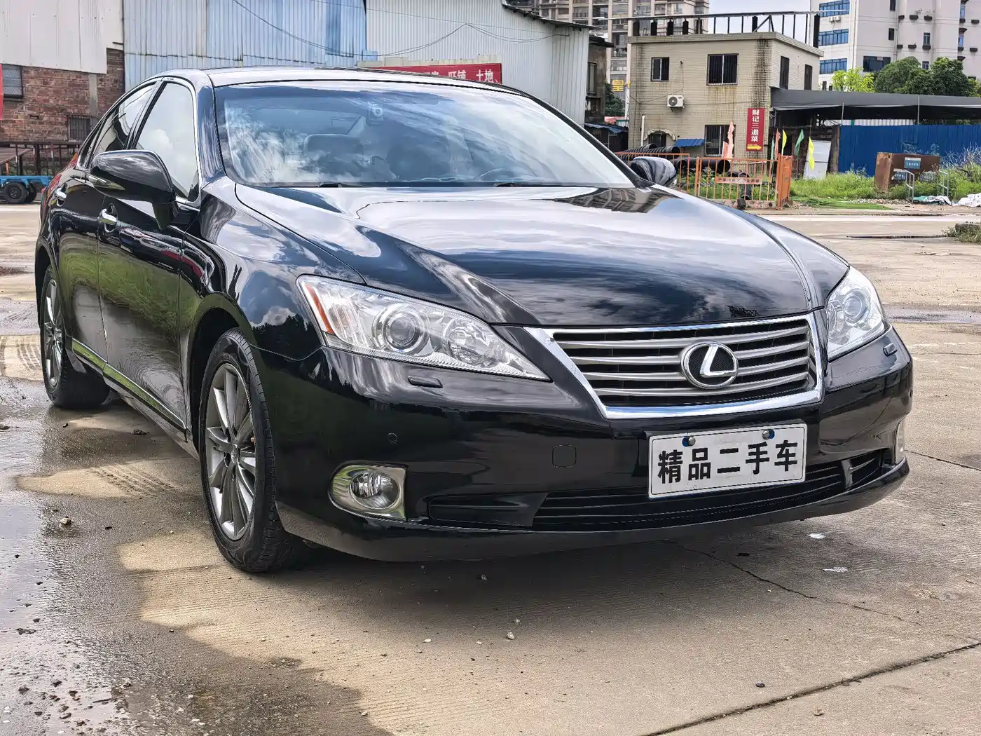 Фото 3 - Lexus ES